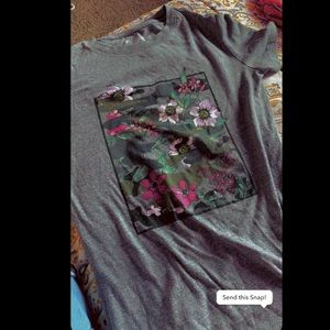 Aeropostale tee size xs